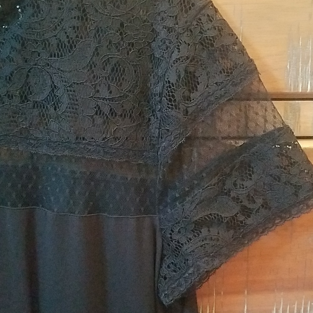 Express Top - Picture 2 of 6